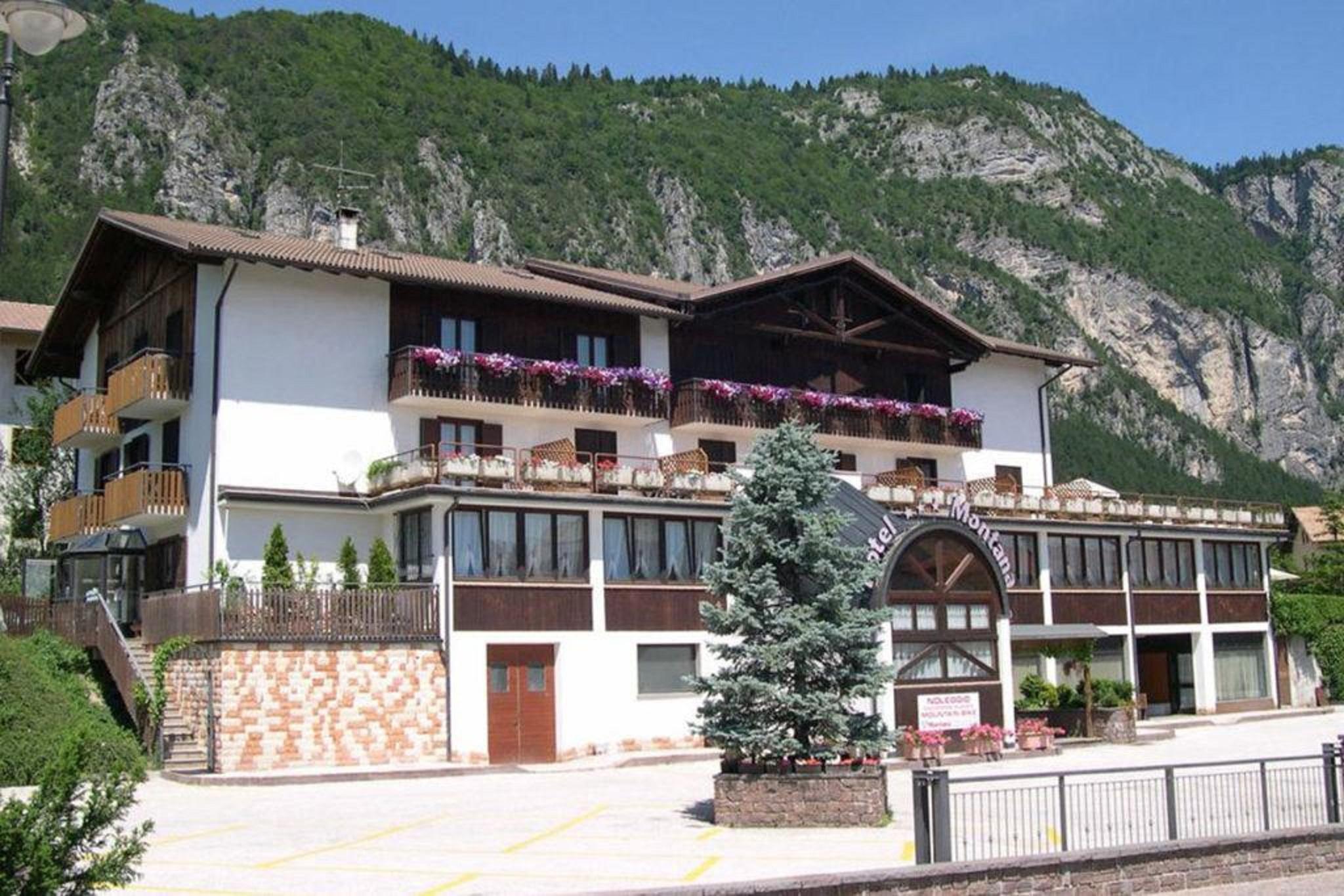 Hotel & Residence Montana Fai della Paganella Dış mekan fotoğraf