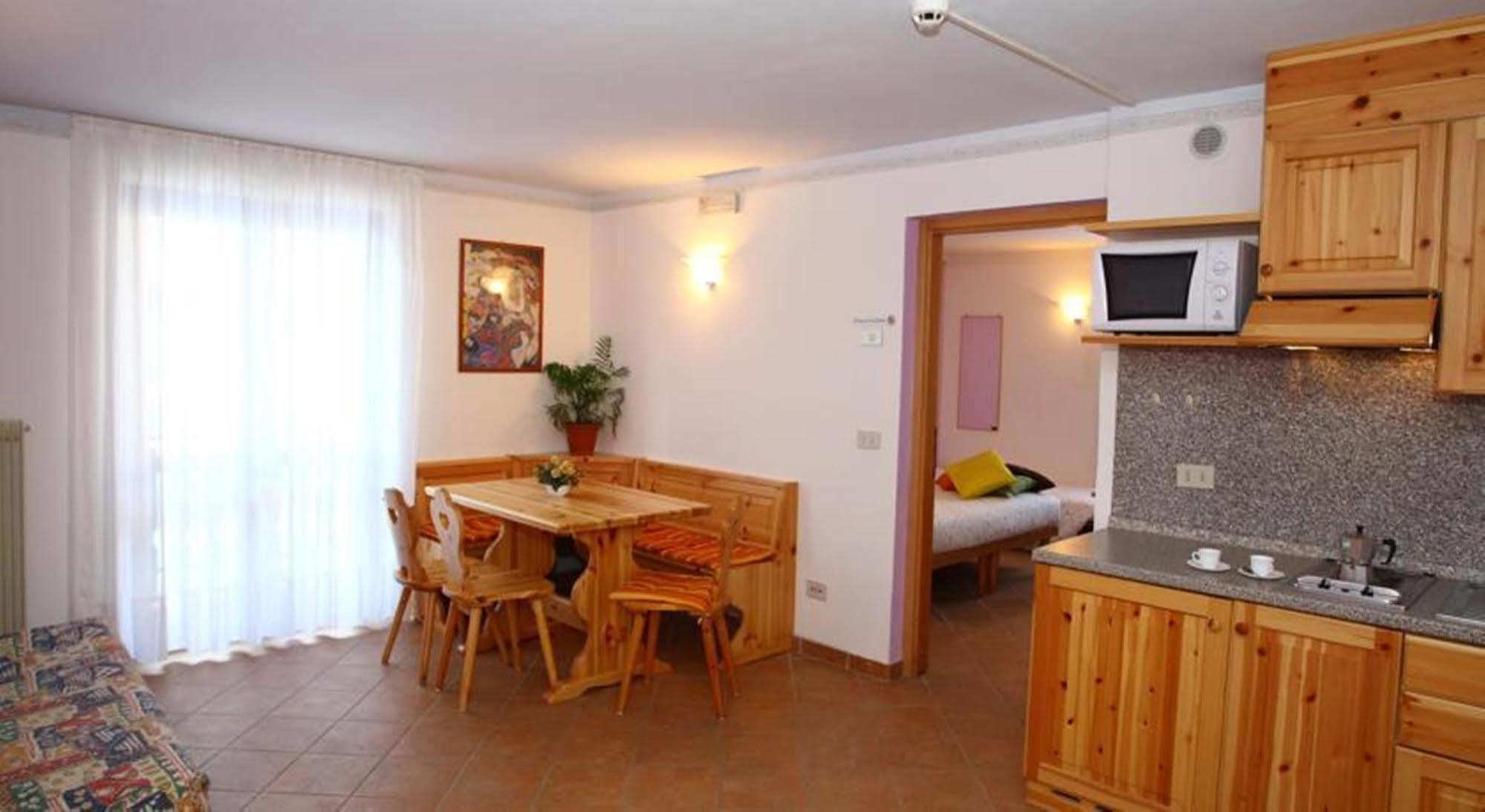 Hotel & Residence Montana Fai della Paganella Dış mekan fotoğraf